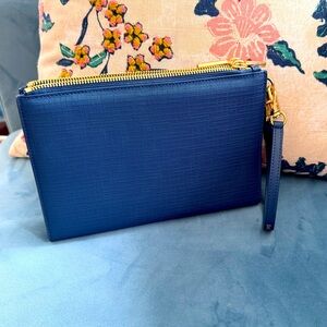 Dagne Dover Essentials Wallet Clutch Wristlet